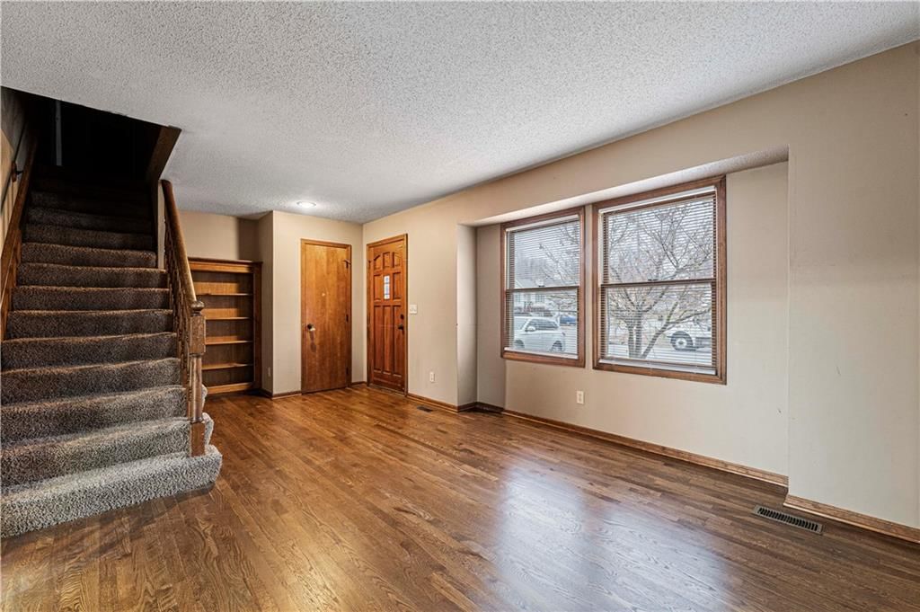 6824 WILLIS Drive — photo 6