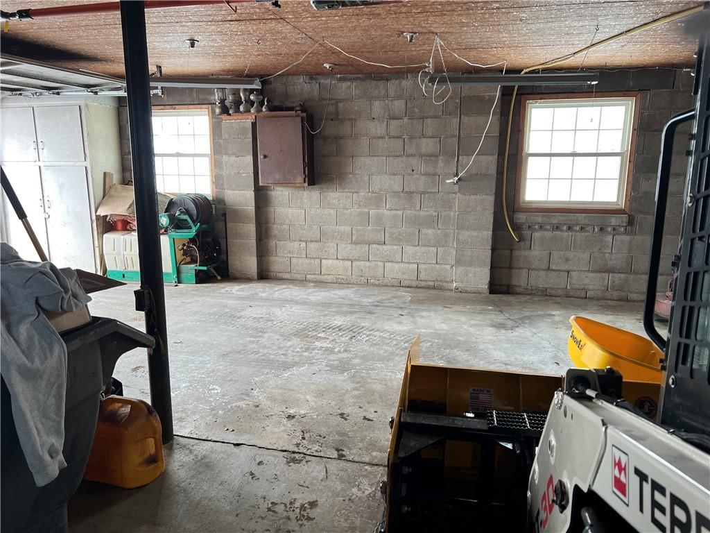 222 S Newton Street — photo 16