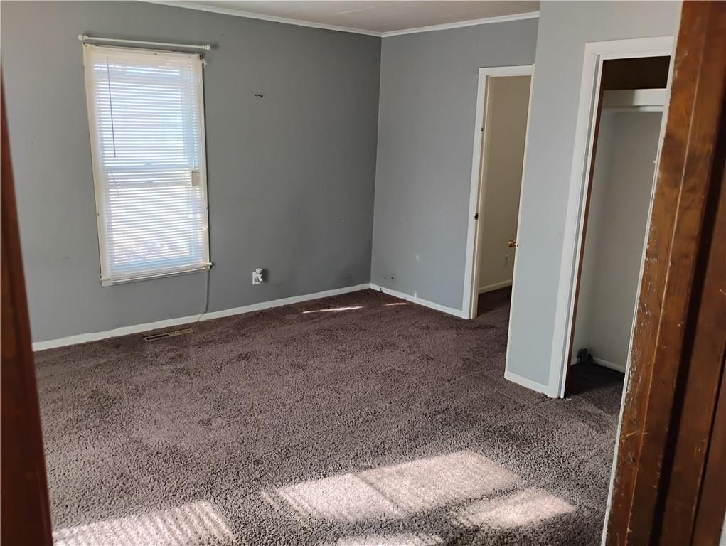 122 W Perry Street — photo 17