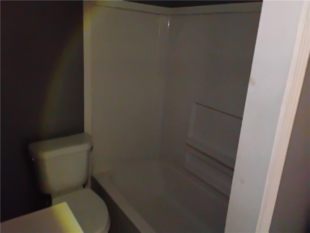 122 W Perry Street — photo 19