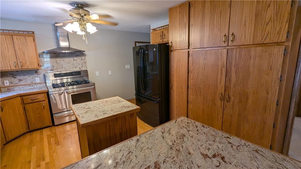 401 Minnetare Lane — photo 13