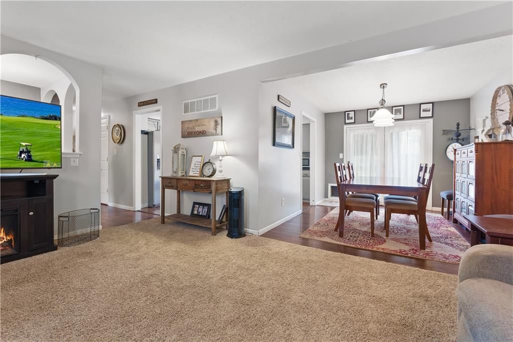2520 S Whitney Avenue — photo 5