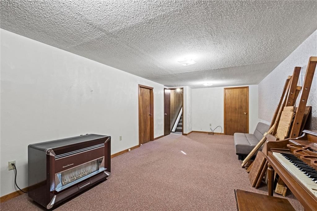 200 W Cynthia Street — photo 18