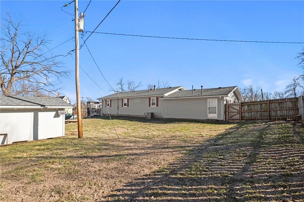 200 W Cynthia Street — photo 20