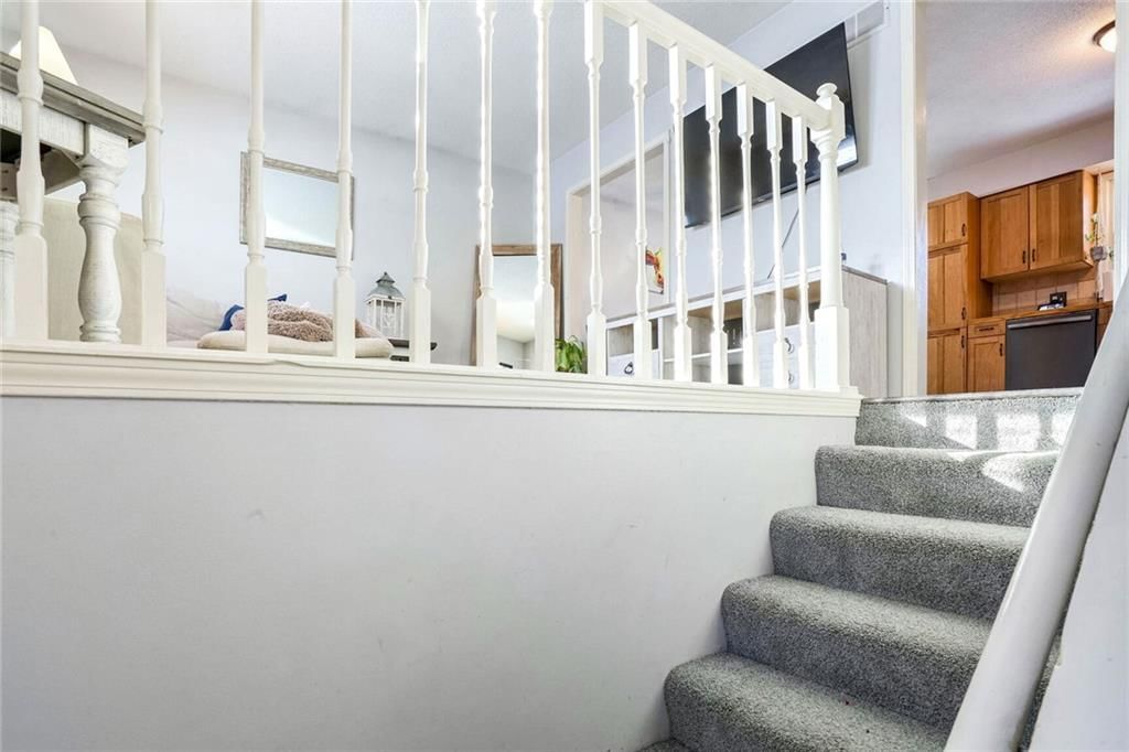 504 W King Street — photo 2