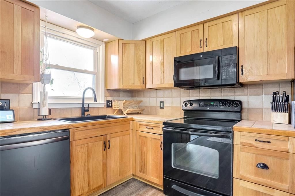 504 W King Street — photo 7