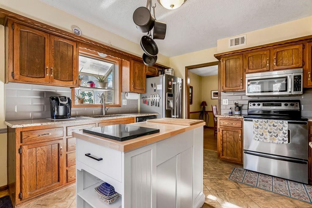 1600 E Frontier Lane — photo 9