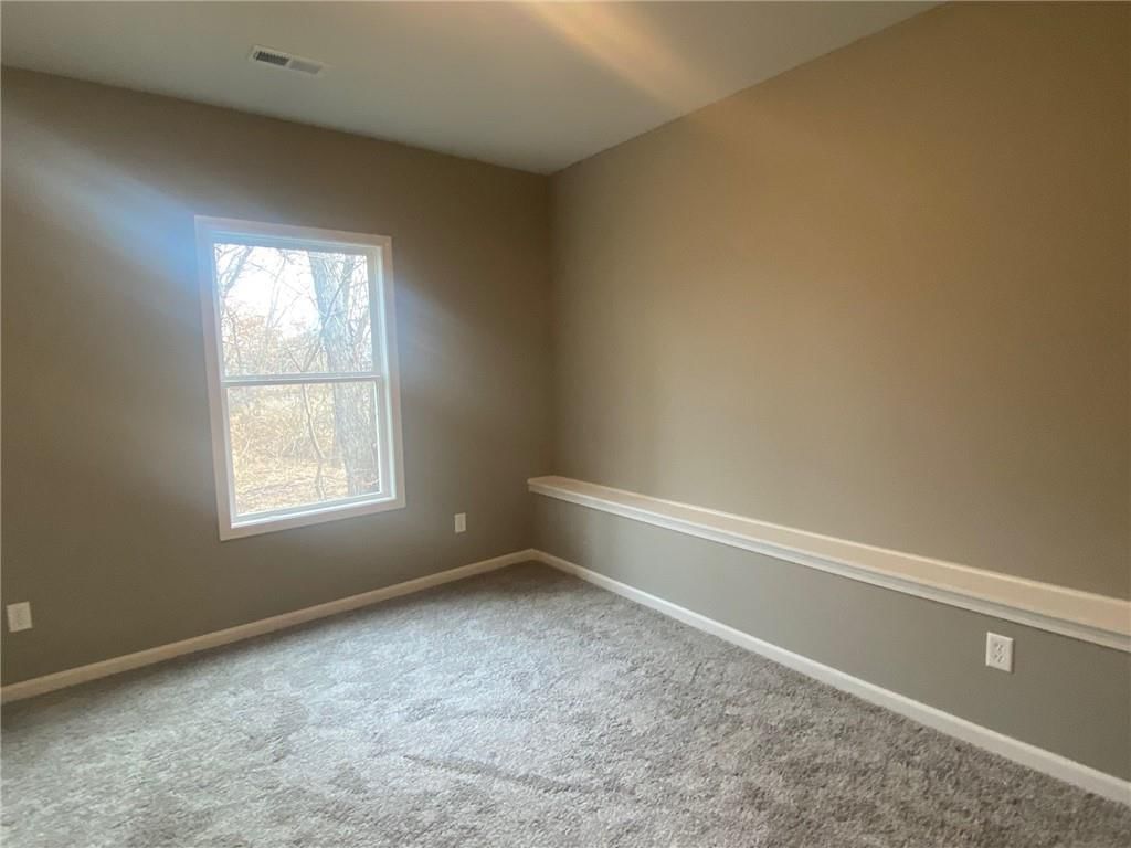 1103 Halle Drive — photo 8