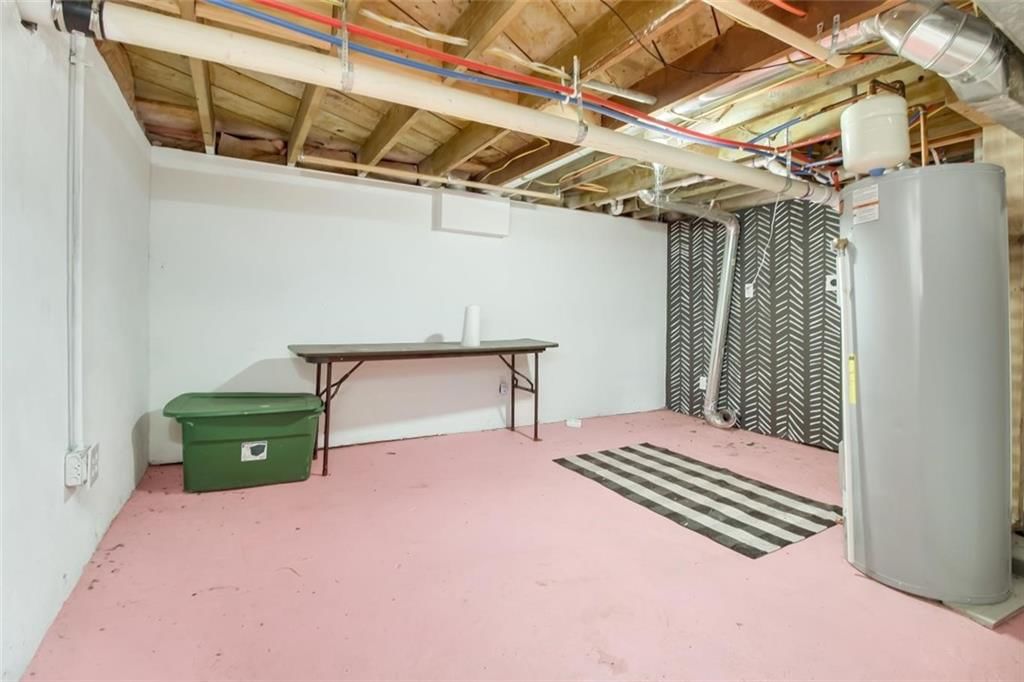520 E Walnut Street — photo 21