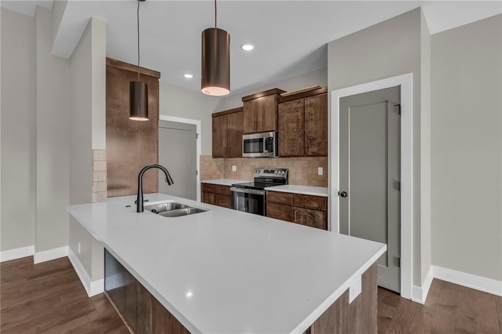 812 Timberline Drive — photo 8
