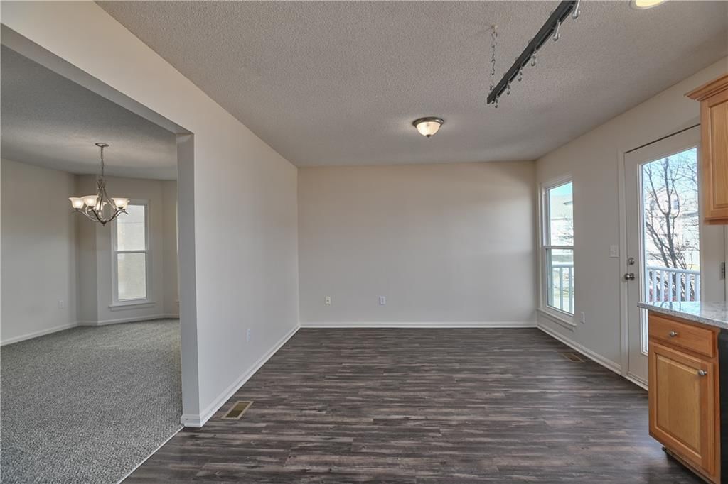 252 N Hedge Lane — photo 18
