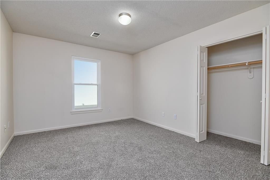252 N Hedge Lane — photo 25