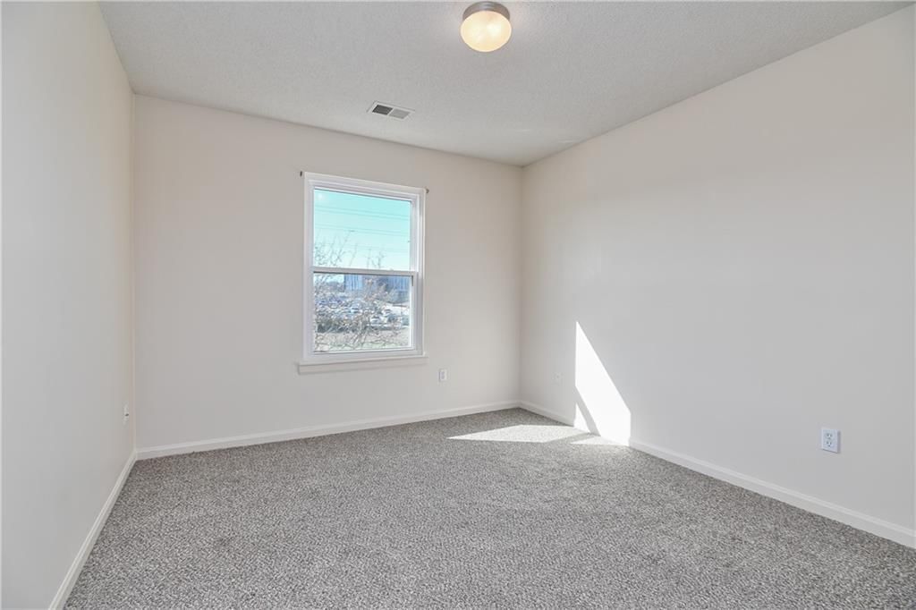 252 N Hedge Lane — photo 28