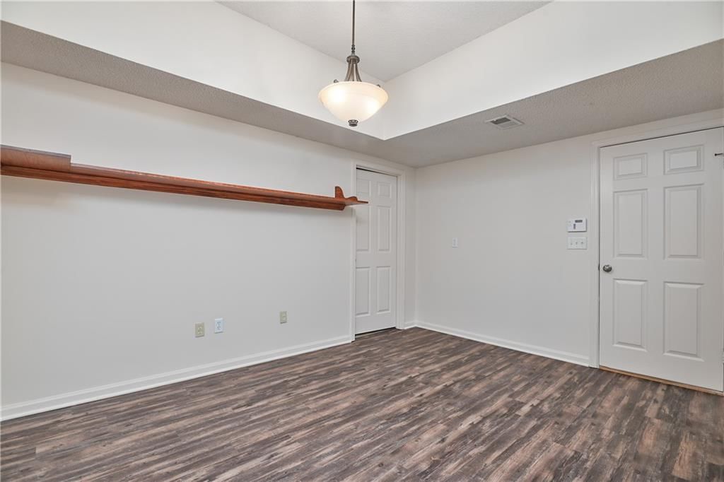 252 N Hedge Lane — photo 32