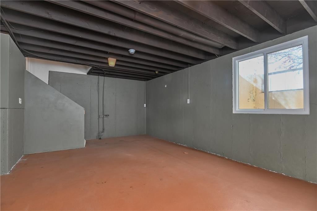 252 N Hedge Lane — photo 34