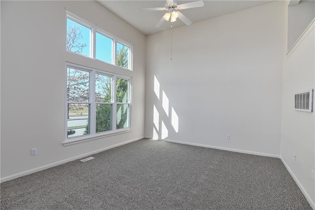 252 N Hedge Lane — photo 6