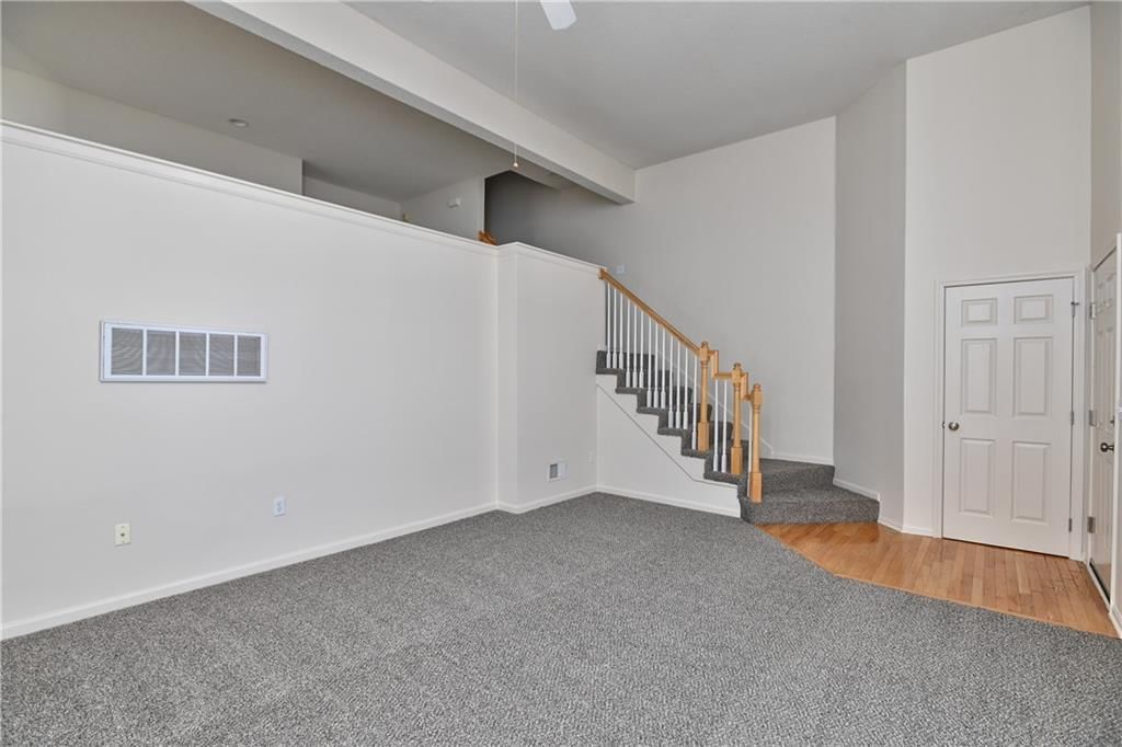 252 N Hedge Lane — photo 8