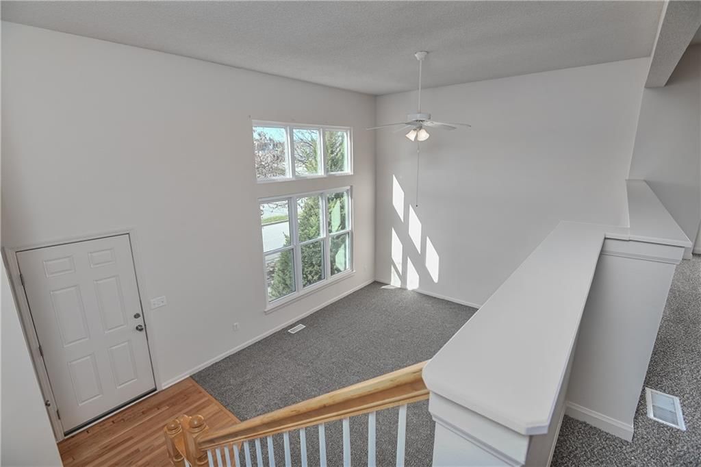 252 N Hedge Lane — photo 9