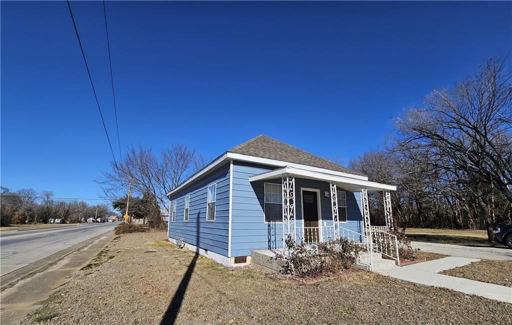 2531 Morton Avenue — photo 2