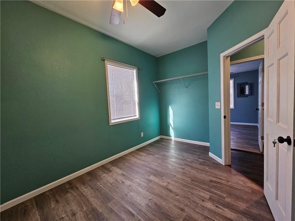2531 Morton Avenue — photo 9
