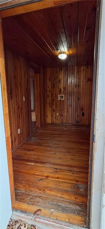 1304 Sylvanie Street — photo 7