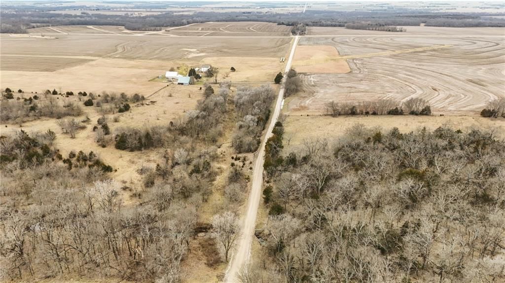 781 N 200th Road — photo 31