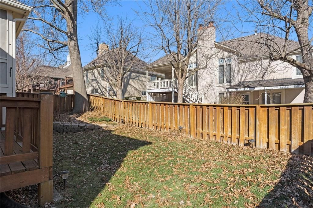7916 W 118th Terrace — photo 31
