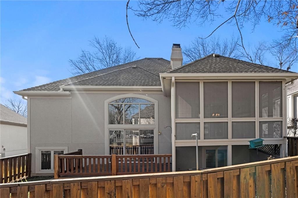 7916 W 118th Terrace — photo 32