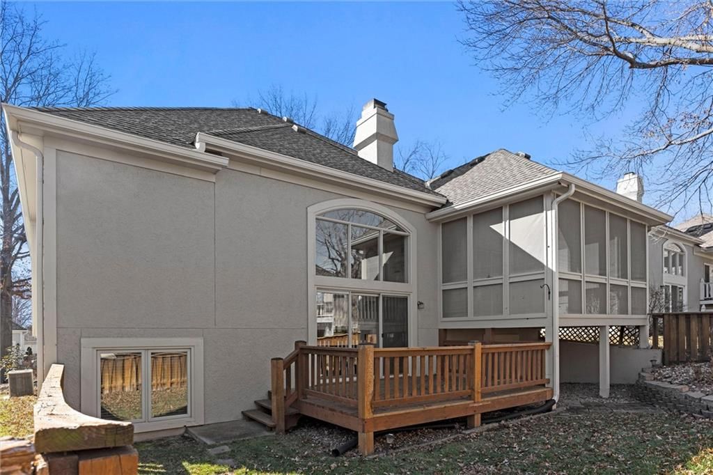 7916 W 118th Terrace — photo 33