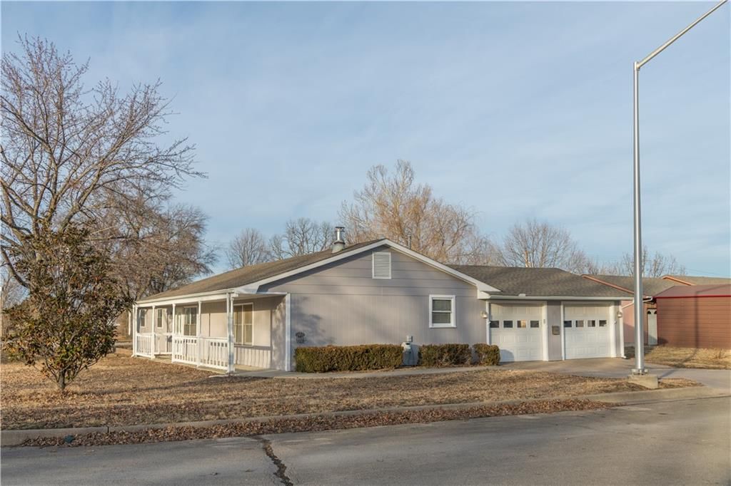 48 Century Parkway — photo 2