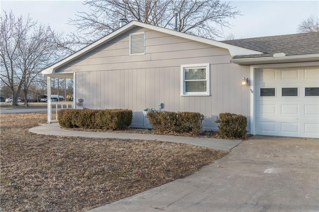 48 Century Parkway — photo 25