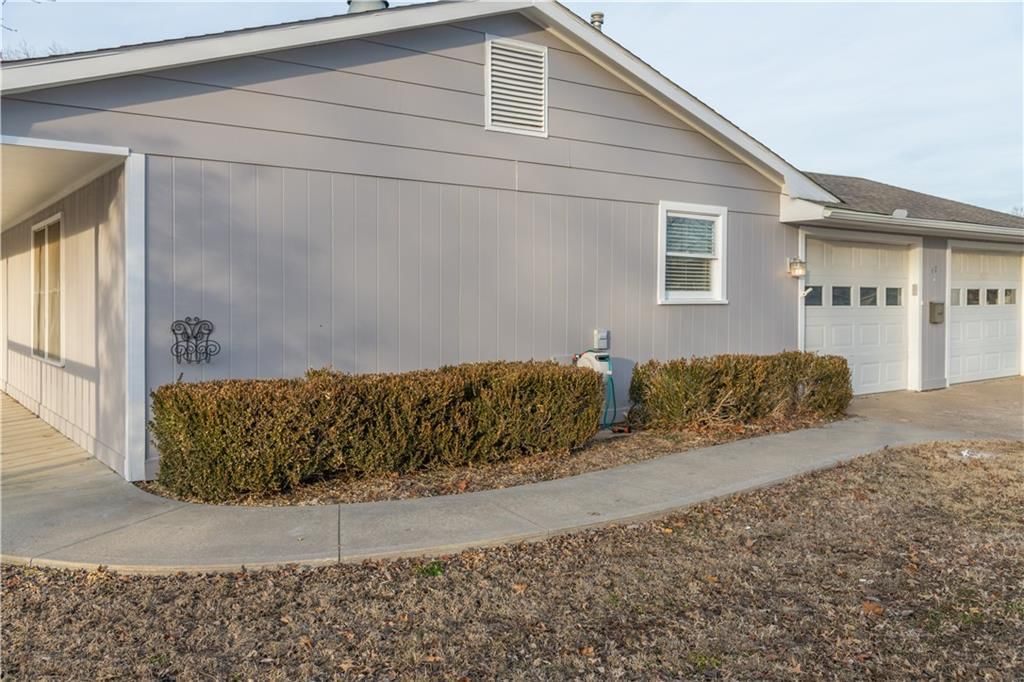48 Century Parkway — photo 27