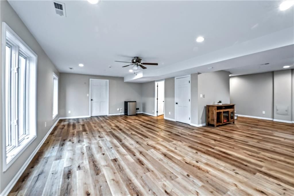 6308 Vernon Court — photo 32
