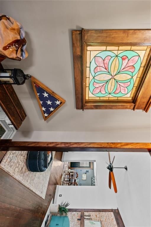105 E Elm Street — photo 11