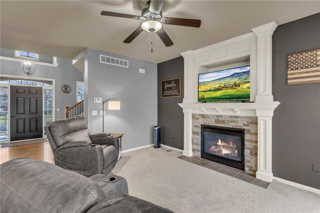 24507 W 91ST Terrace — photo 9