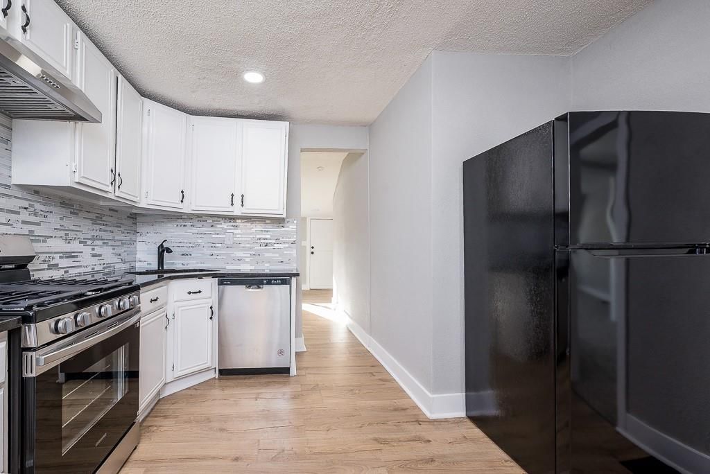 715 Ottawa Street — photo 9