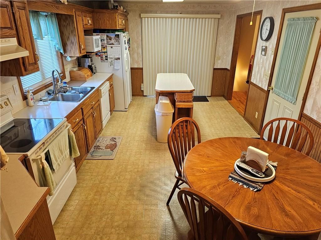 612 W 30th Street — photo 16