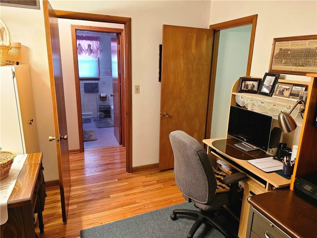 612 W 30th Street — photo 26