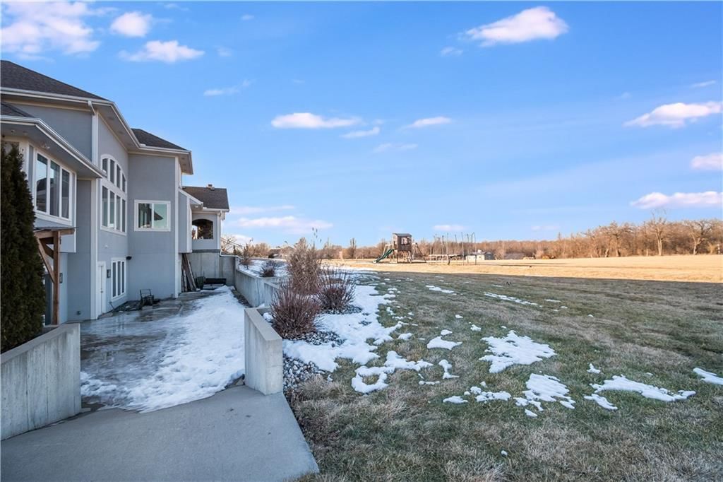 27106 Oakhaven Drive — photo 48