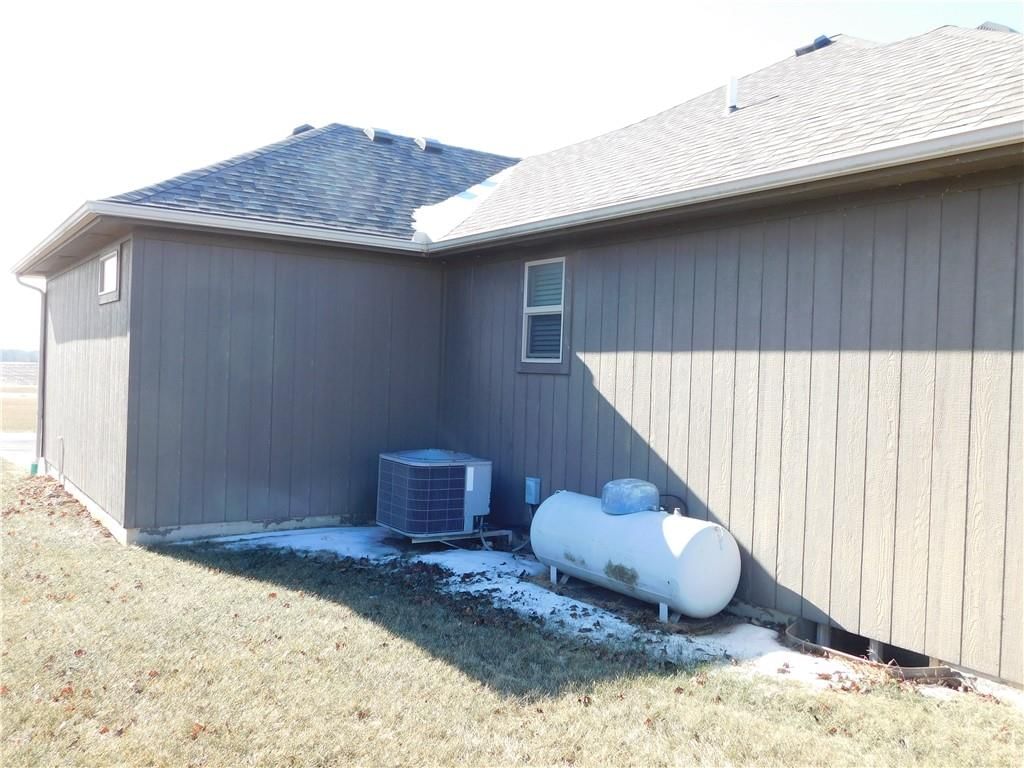 105 NE 2194p Lane — photo 7