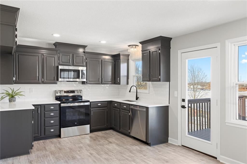 236 E Westhoff Place — photo 3