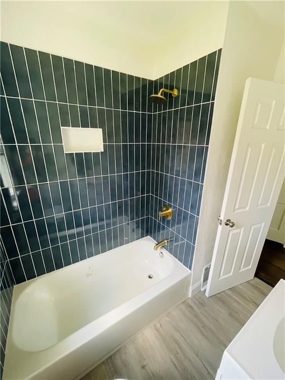 5111 Woodland Avenue — photo 11