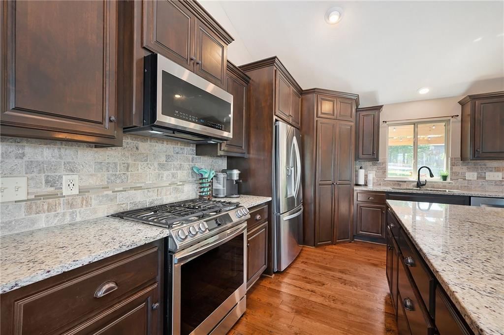 11044 N Laurel Avenue — photo 11