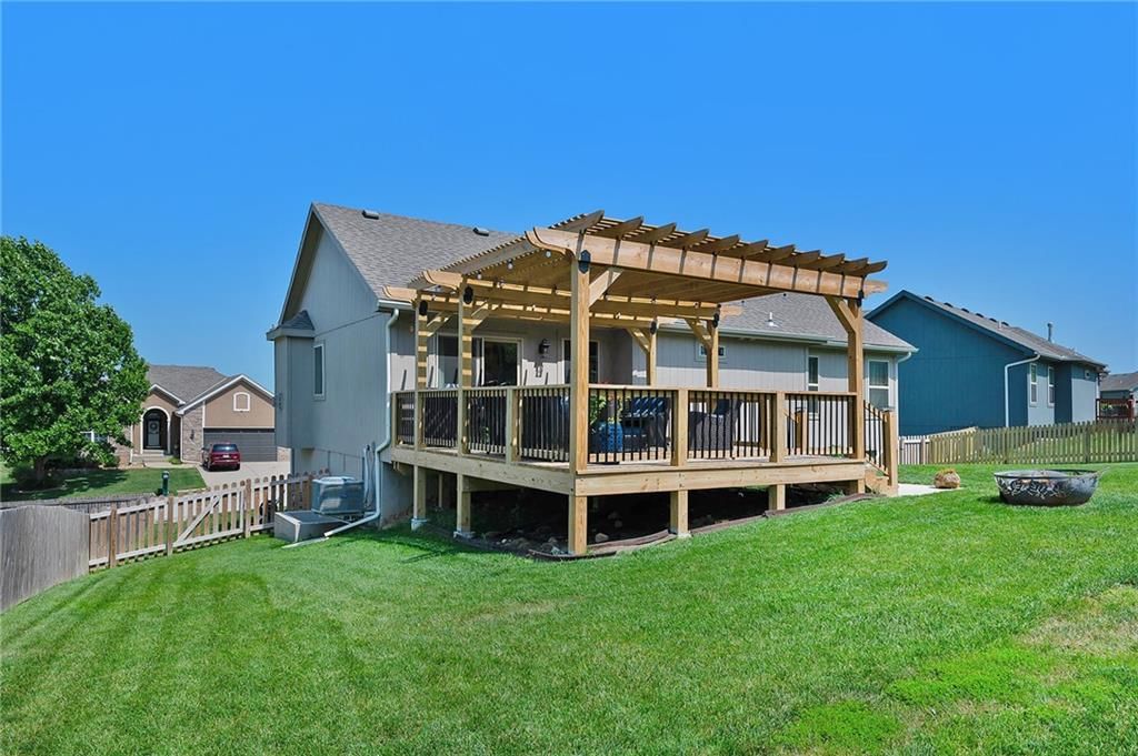 11044 N Laurel Avenue — photo 26