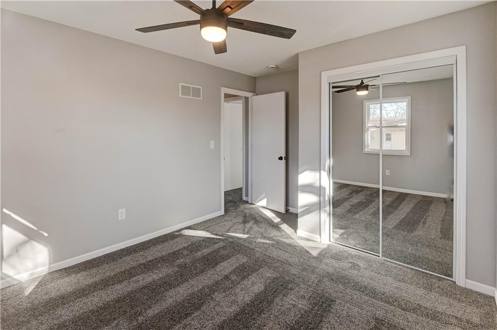 955 Ridge Drive — photo 8