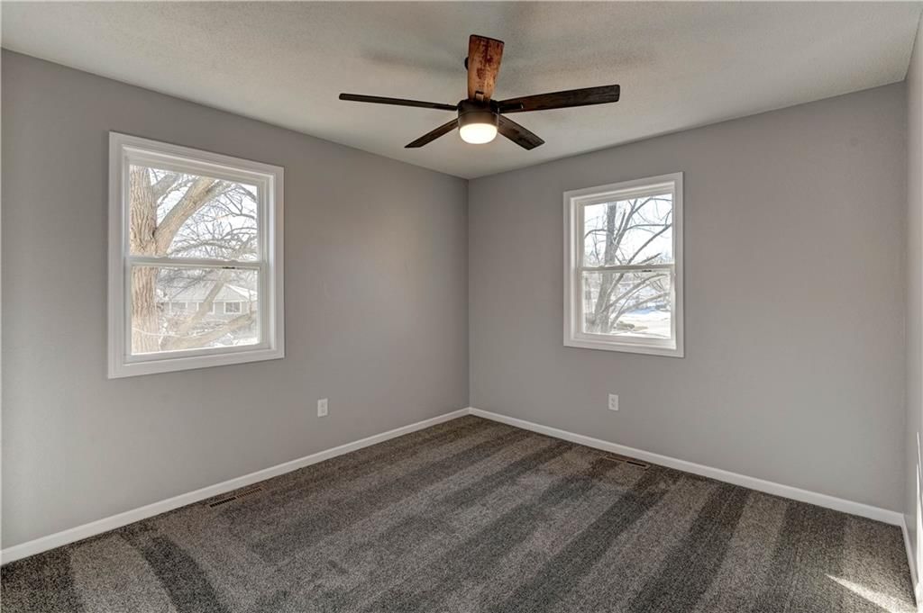955 Ridge Drive — photo 10