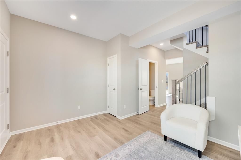 611 Summer Dawn Court — photo 6
