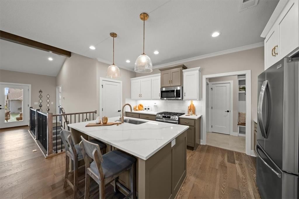 8265 Aurora Street — photo 11