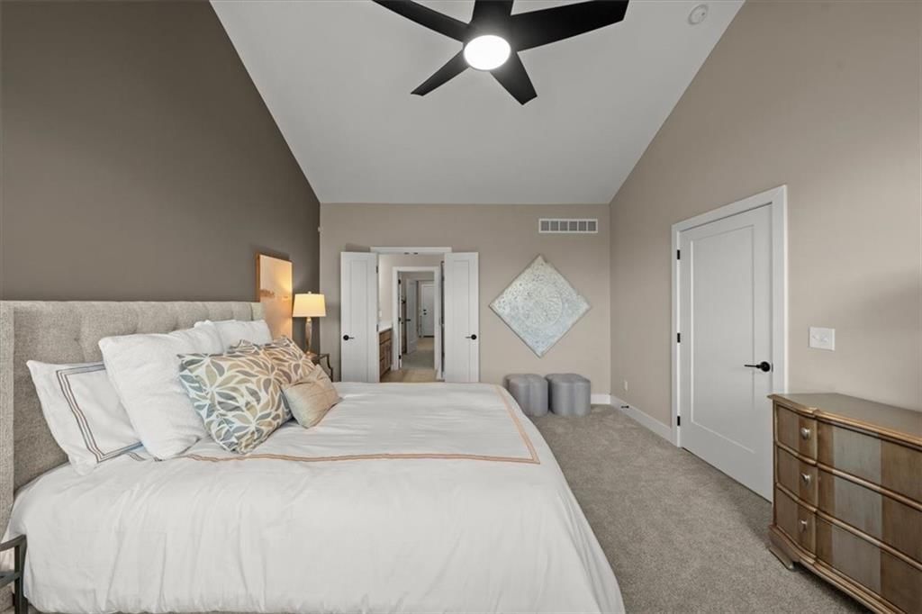 8265 Aurora Street — photo 17