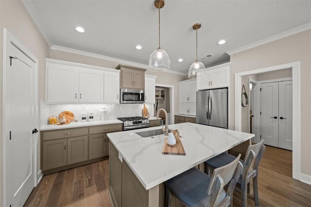 8265 Aurora Street — photo 6